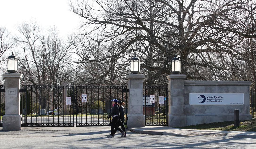 Mount Pleasant Cemetery is closed to the public on April 5 as Toronto encouraged people to maintain physical distances to combat the spread of COVID-19.
